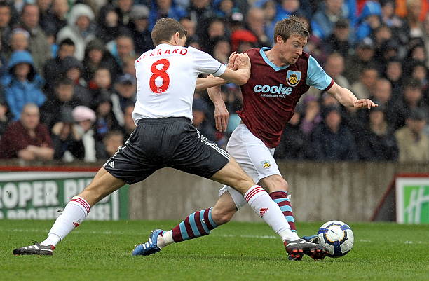 带领队员在 带领队员在