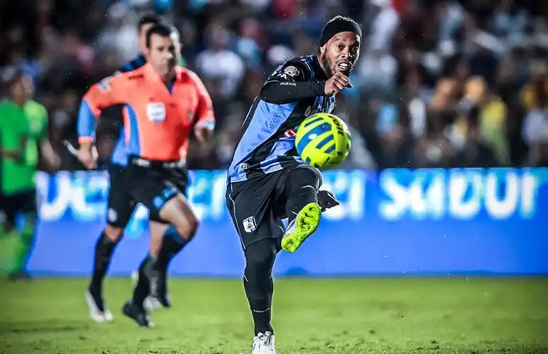 4比0大胜 4比0大胜